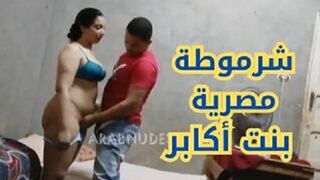 نسوانجي مصري جديد مع بنت اكابر جامدة اوي - سكس مصري