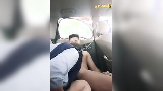 مراهق واخد صحبته في عربيته ونزل فشخ في كسها نزل لبنها الساخن في العربية - اجمد فيديو سكس في العربية - سكس عربي