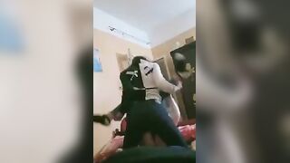 مصرية بعد الجامعة راحت مع ولد الشقة يفشخها وينزل شرفها و ينيكها جامد اوي فيديو سكس طويل ساخن نار بصوت عربي يسيح