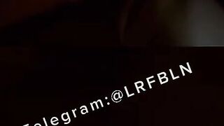 بنوتة كيوت اوي فاجرة في مص زب حبيبها وبتقوله احلي كلام سكس عربي من الي قلبه يحبه - سكس عربي