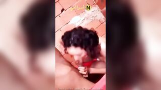 واخد جارته فوق بيخلهيا تمص زبه والبنت غرقانة لبن - سكس مصري