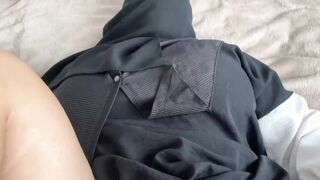 عامله الفندق المحجبه مع السايح الاجنبي ينيكها ويغرق كسها لبن - سكس عربي