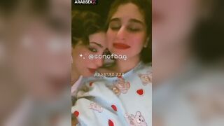 سكس مراهقات فتحين فيديو كول مع شاب وبيلعبو في بزازهم ويضربه السابعة ونص - سكس حصري 2026