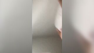 نيك اندر ايدج - مراهقة منحرفة مع عنتيل سيحها نيك بزواية نار